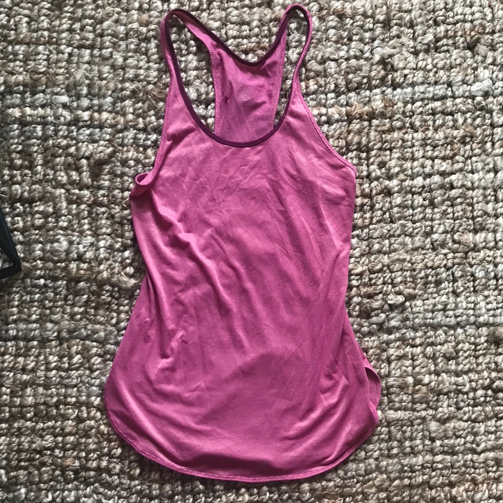 Lululemon workout top